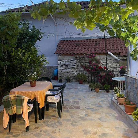 Luigi Guest House Gjirokaster Ngoại thất bức ảnh