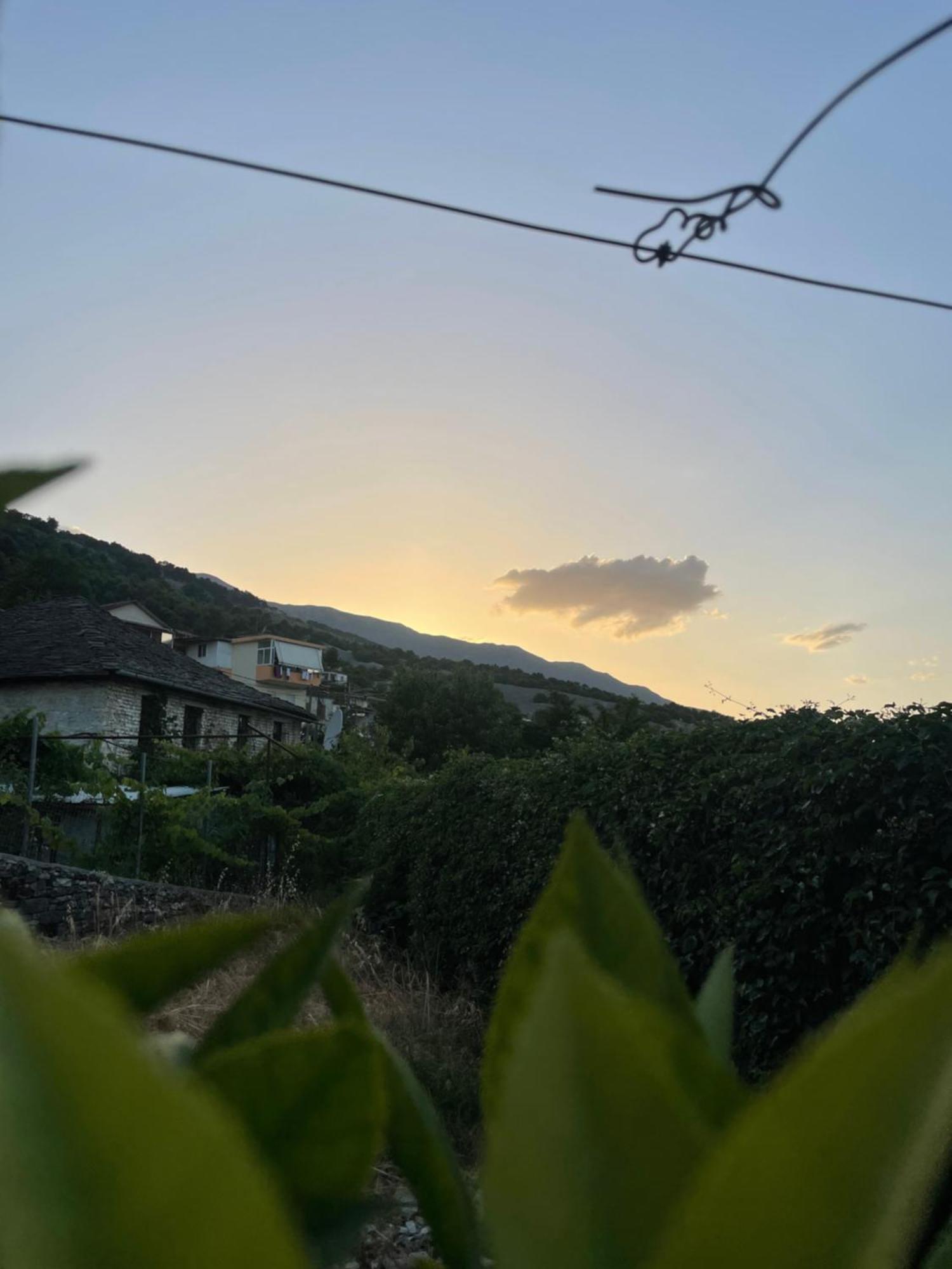 Luigi Guest House Gjirokaster Ngoại thất bức ảnh