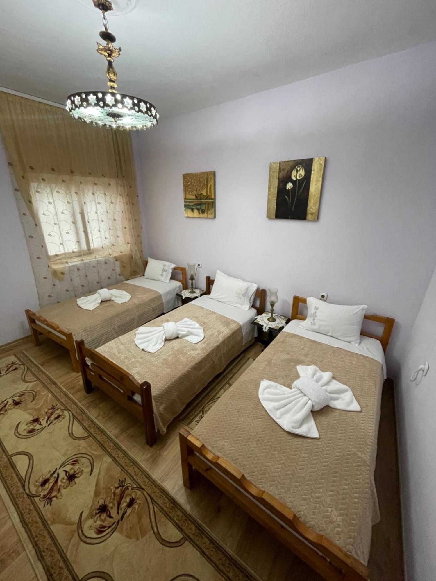 Luigi Guest House Gjirokaster Ngoại thất bức ảnh