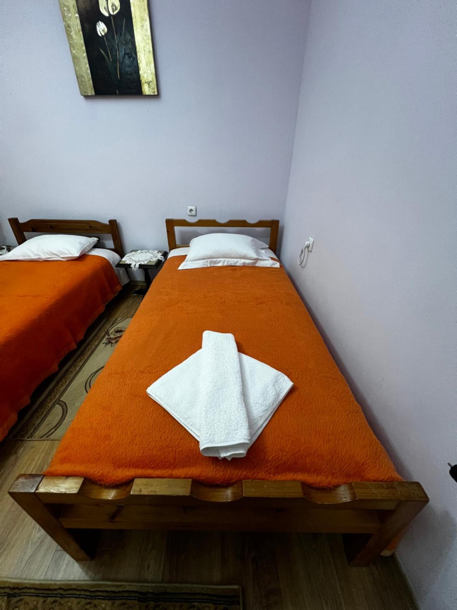 Luigi Guest House Gjirokaster Ngoại thất bức ảnh