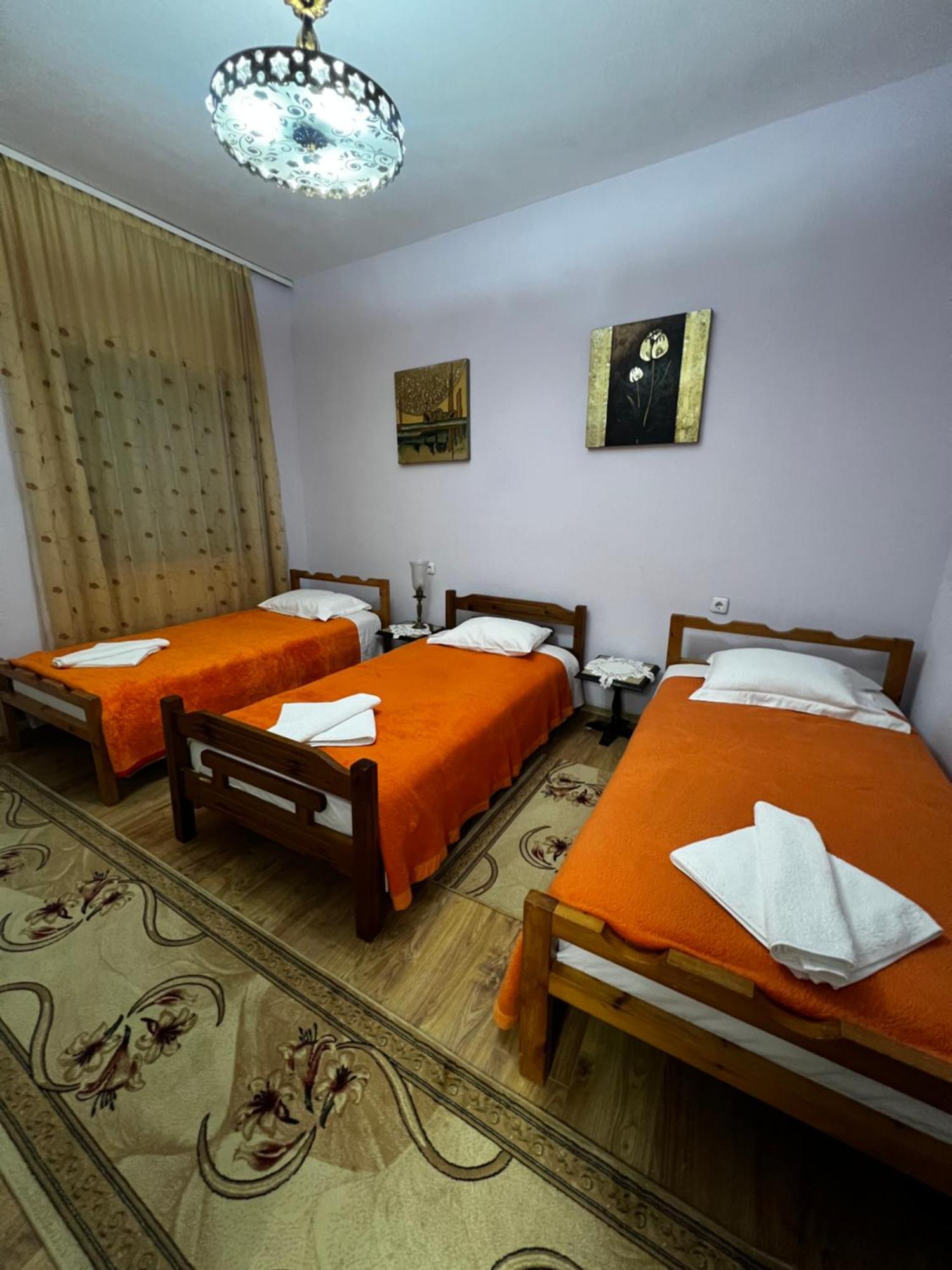 Luigi Guest House Gjirokaster Ngoại thất bức ảnh